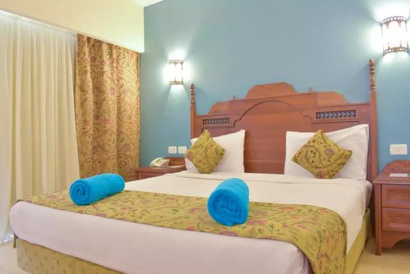 プールビュースタンダードルーム, Jasmine Palace Resort