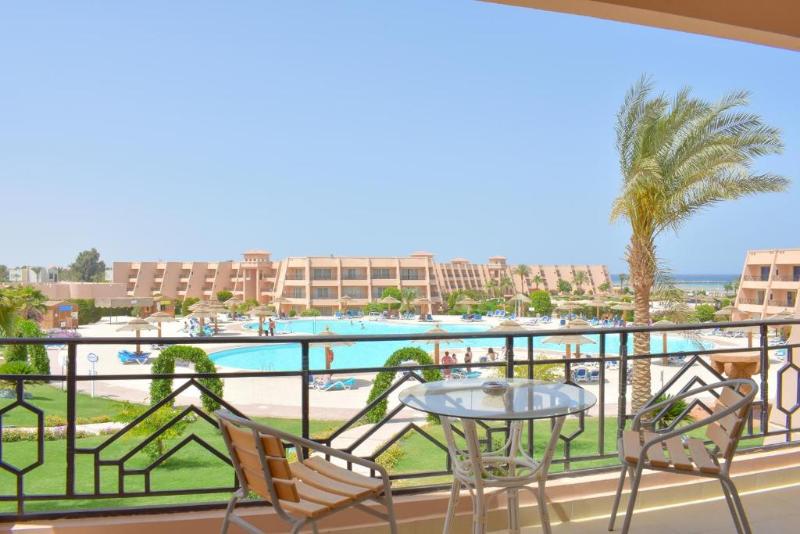 اتاق استاندارد با چشمانداز استخر, Jasmine Palace Resort