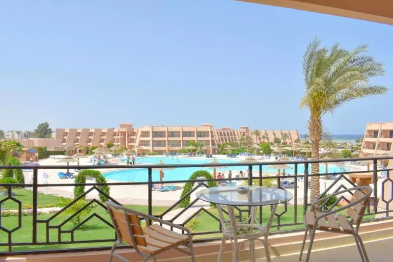プールビュースタンダードルーム, Jasmine Palace Resort