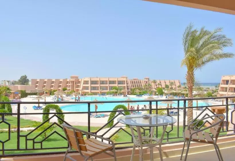 プールビュースタンダードルーム, Jasmine Palace Resort