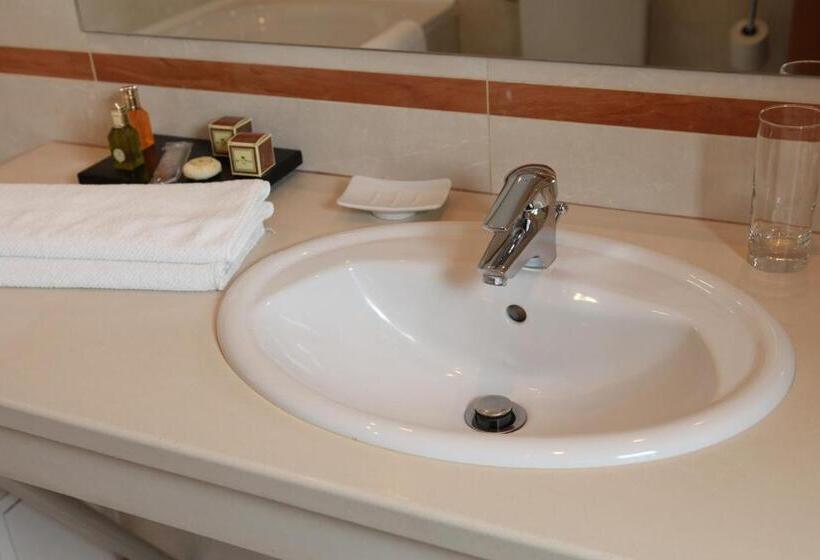 اتاق استاندارد, Lavina