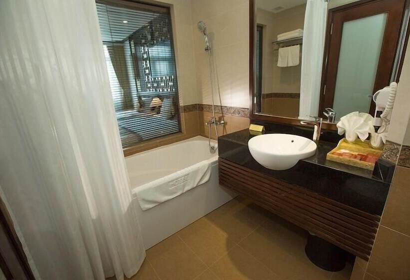 سوییت, New Star Halong