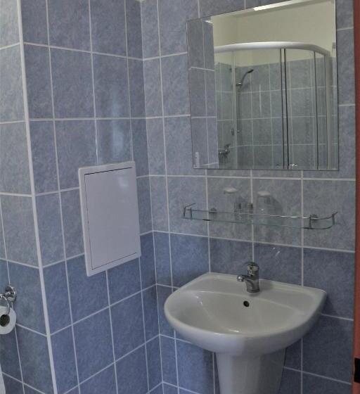 اتاق استاندارد سه نفره, Petra