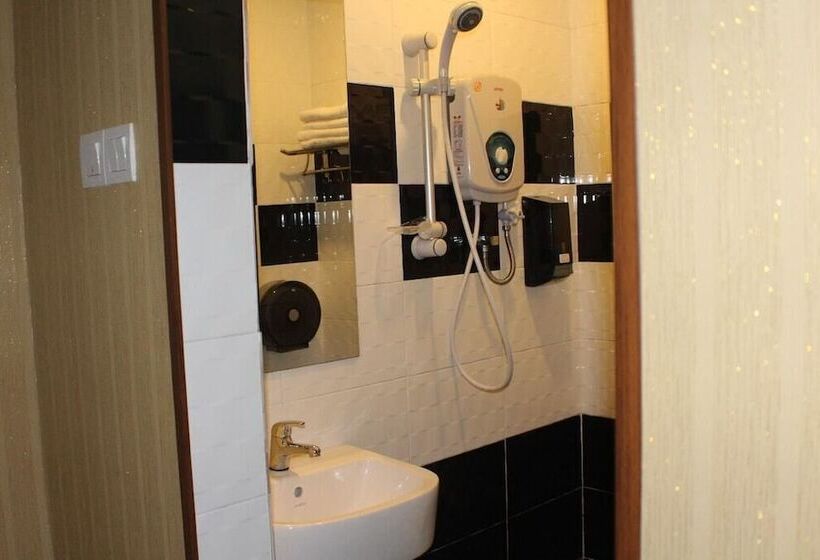 اتاق خانوادگی, Rosmerah