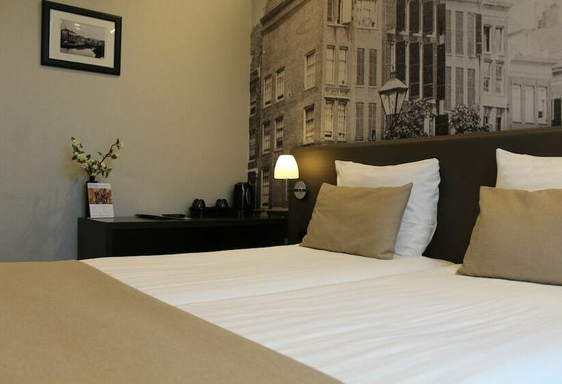 جناح سوبيريور, Royal Amsterdam