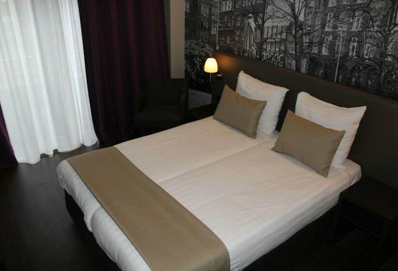 جناح سوبيريور, Royal Amsterdam