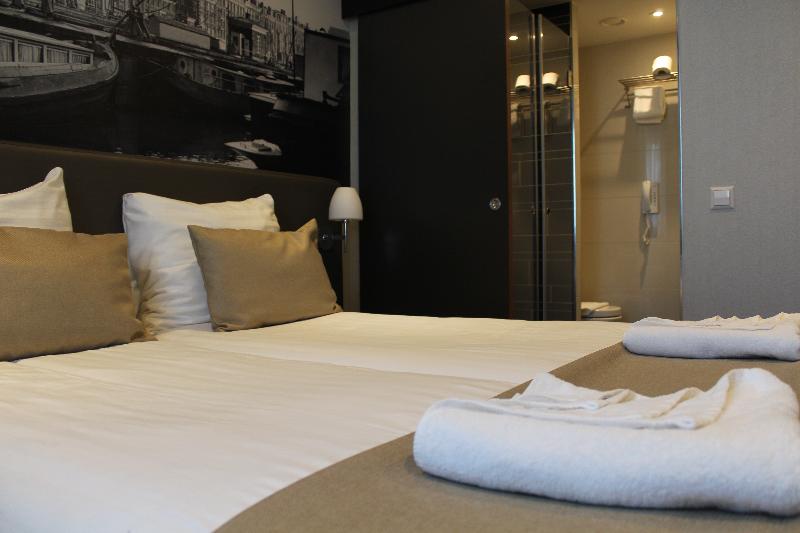 جناح سوبيريور, Royal Amsterdam