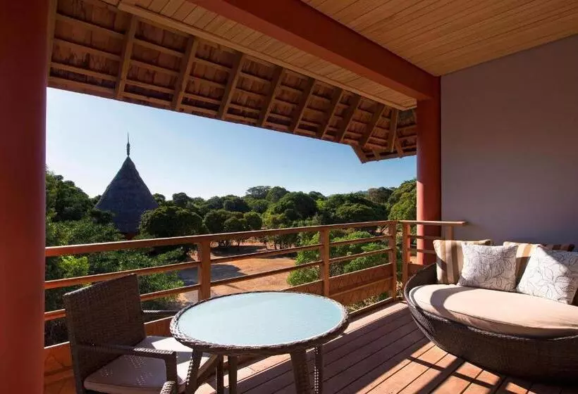 اتاق استاندارد با تخت بزرگ, Sheraton New Caledonia Deva Spa & Golf Resort