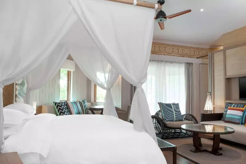 بانگلوی استاندارد, Sheraton New Caledonia Deva Spa & Golf Resort