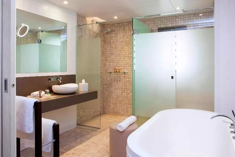 سوئیت 2 خوابه, Sheraton New Caledonia Deva Spa & Golf Resort