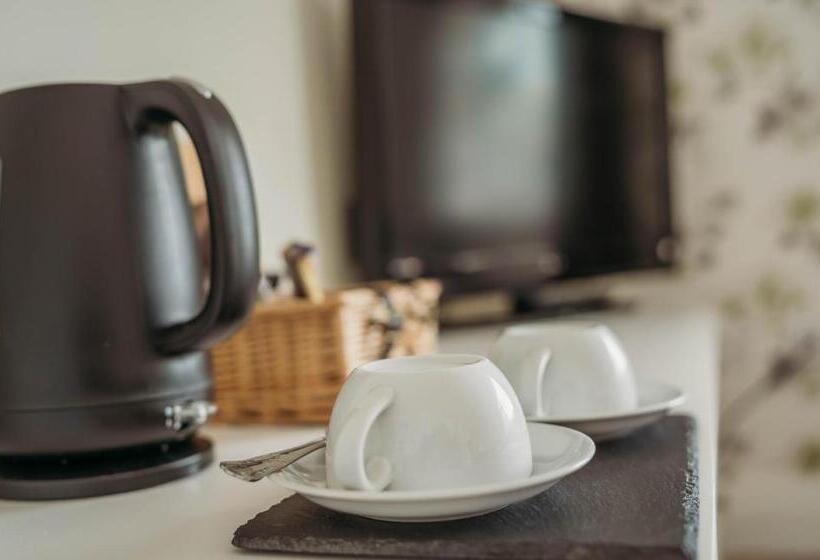 جناح بريميوم, Three Wells B&b