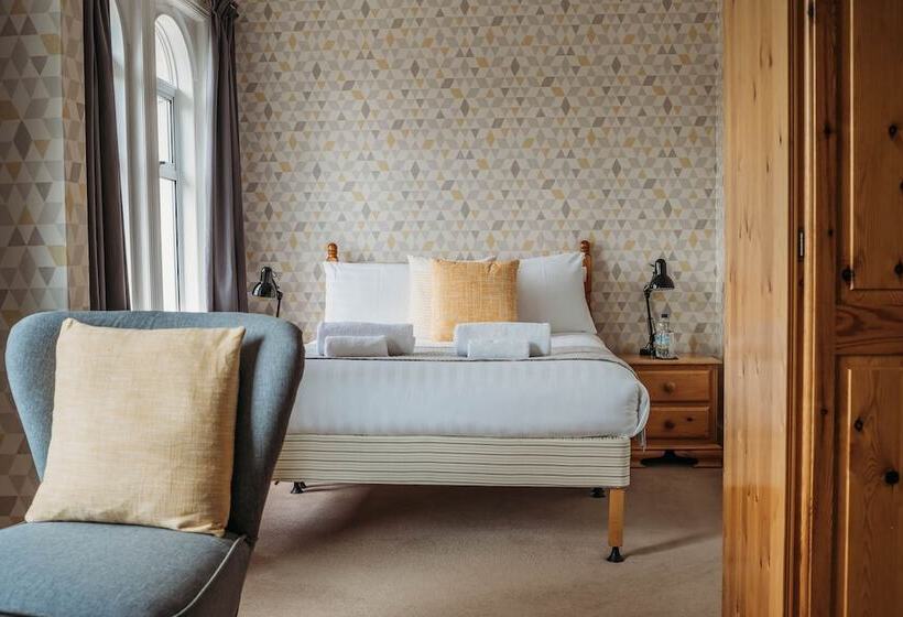 Номер Стандарт, Three Wells B&b