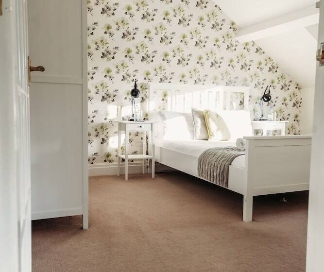 جناح بريميوم, Three Wells B&b