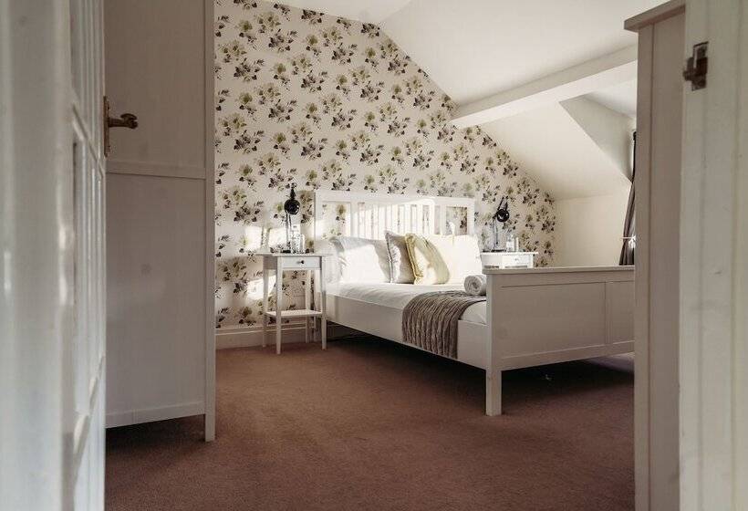 جناح بريميوم, Three Wells B&b