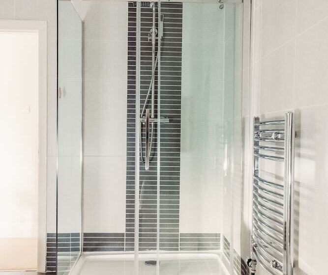 جناح بريميوم, Three Wells B&b