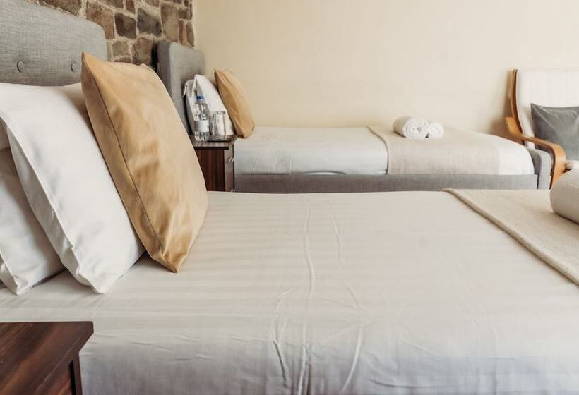 Номер Стандарт, Three Wells B&b