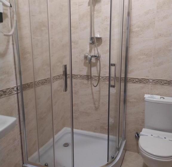 חדר סטנדרט יחיד, Vlg