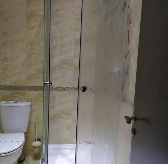 סוויטה עם מרפסת, Vlg