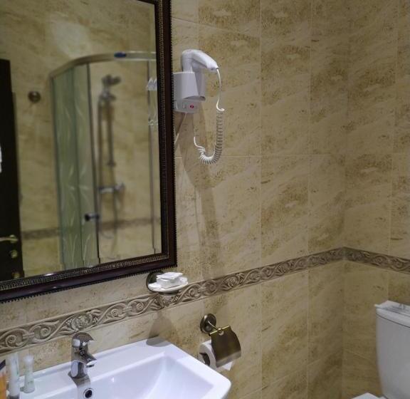 סוויטה עם מרפסת, Vlg