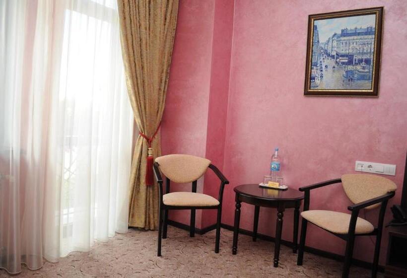 סוויטה עם מרפסת, Vlg