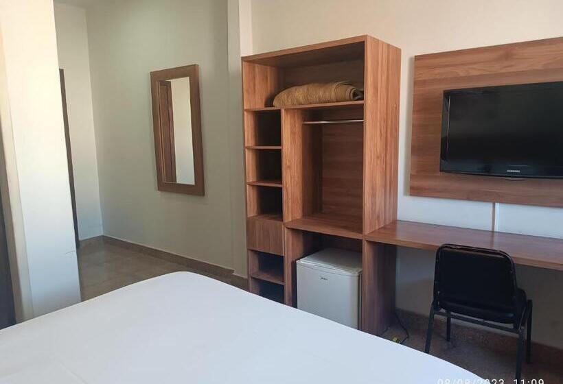 Номер Deluxe, Oscar Blue Montes Claros