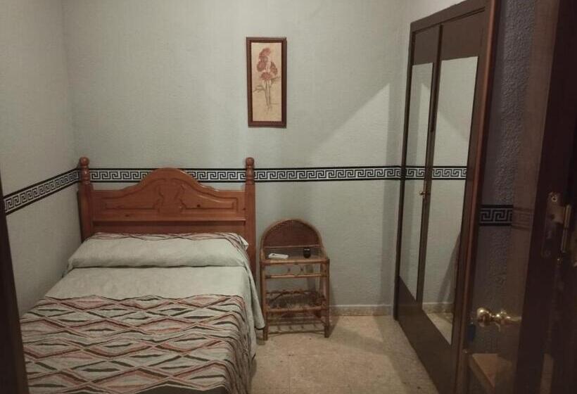 اتاق استاندارد یک نفره, Hospedería Lucano