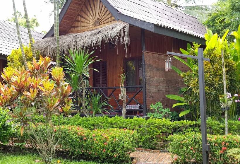 בונגלו סטנדרט עם נוף לגינה, Thongbay Guesthouse