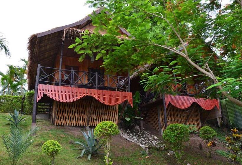 بنغل قياسي مطل على النهر, Thongbay Guesthouse