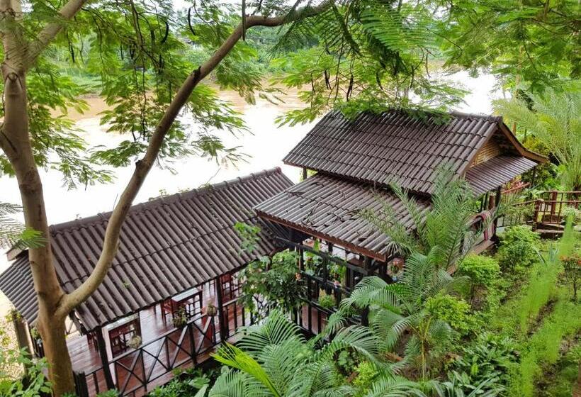 Standard bungalow river view, Thongbay Guesthouse