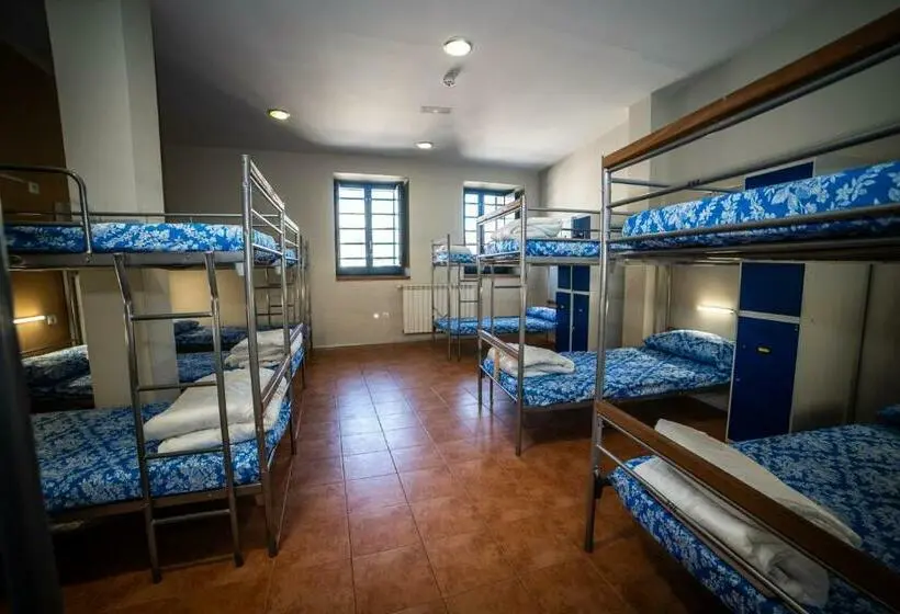 Vuode Makuusalissa, Albergue De Cuéllar