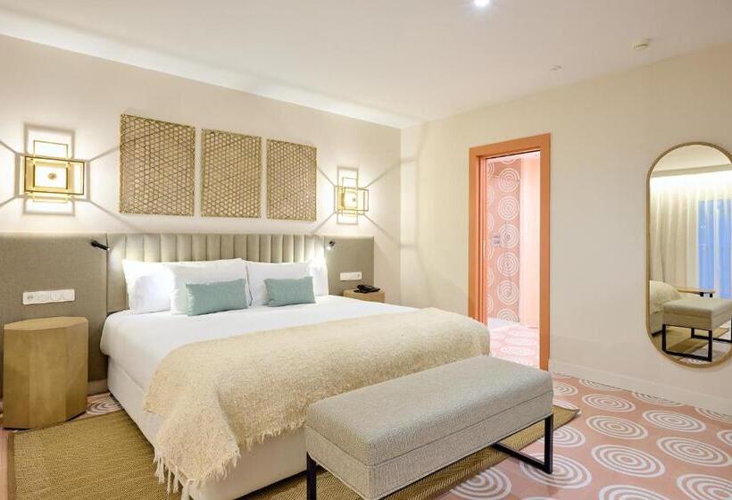 سوییت جونیور, Boutique Hotel Luna Granada Centro