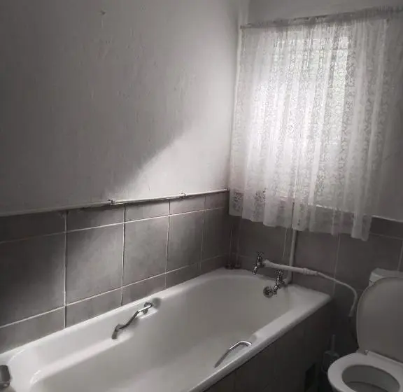 １階の１ベッドルームアパートメント, Valla S Self Catering