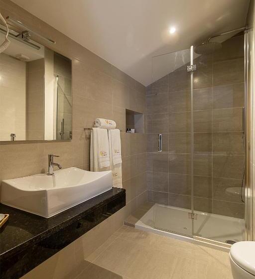 اتاق لوکس با چشمانداز دریا, Luna Boutique