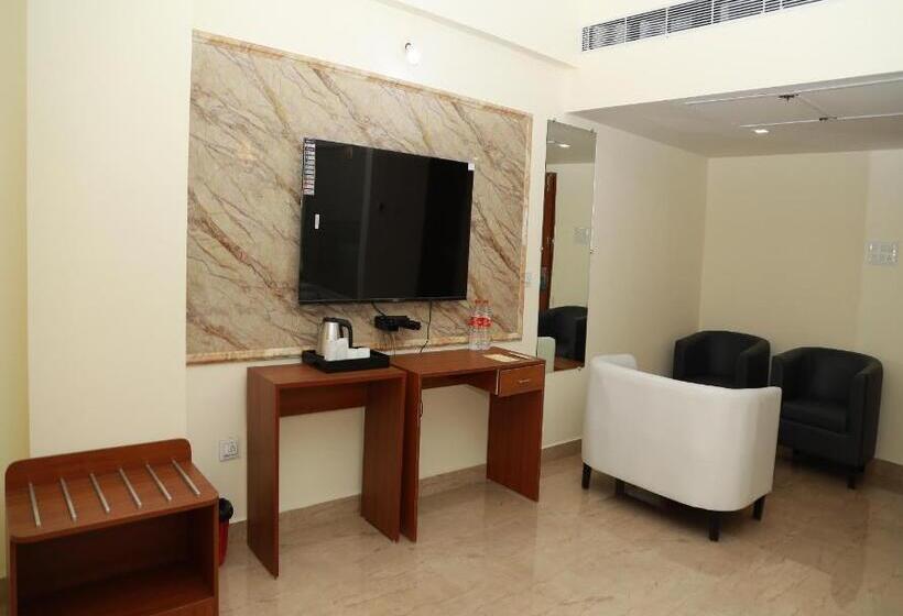 Family Suite, Royal Chola