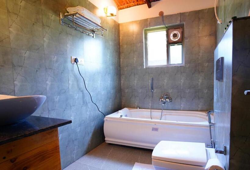 带大床的套房, Ravishing Retreat Resort