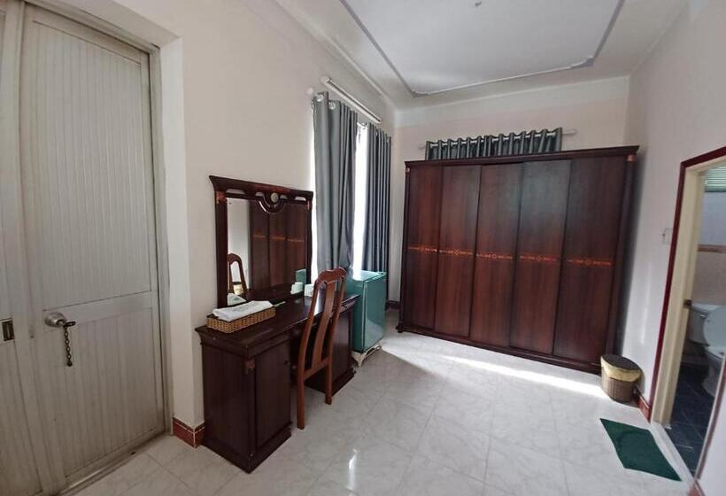 اتاق لوکس چهار تخته, Nhật An