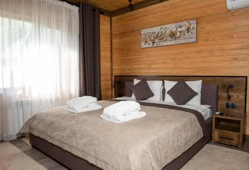 اتاق سوپریور, Balqaragai Forest Family Resorts