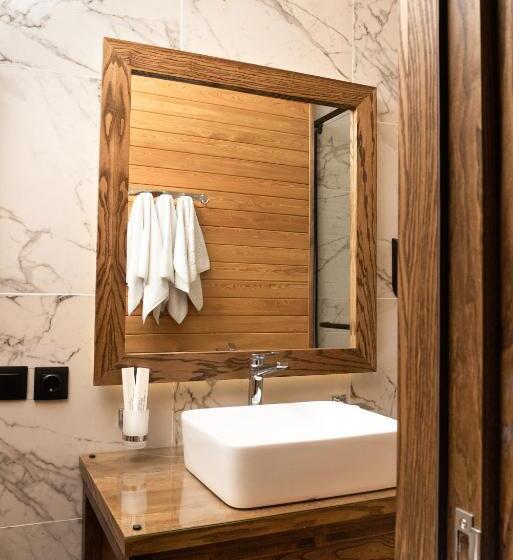 اتاق سوپریور, Balqaragai Forest Family Resorts