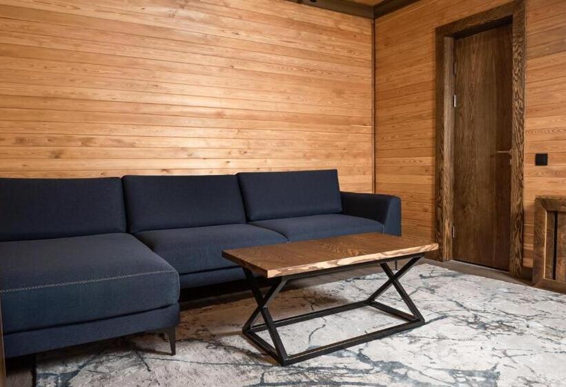 سوییت, Balqaragai Forest Family Resorts