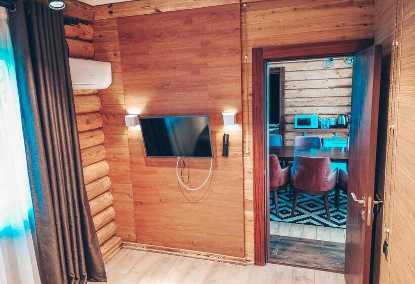 سوییت خانوادگی, Balqaragai Forest Family Resorts