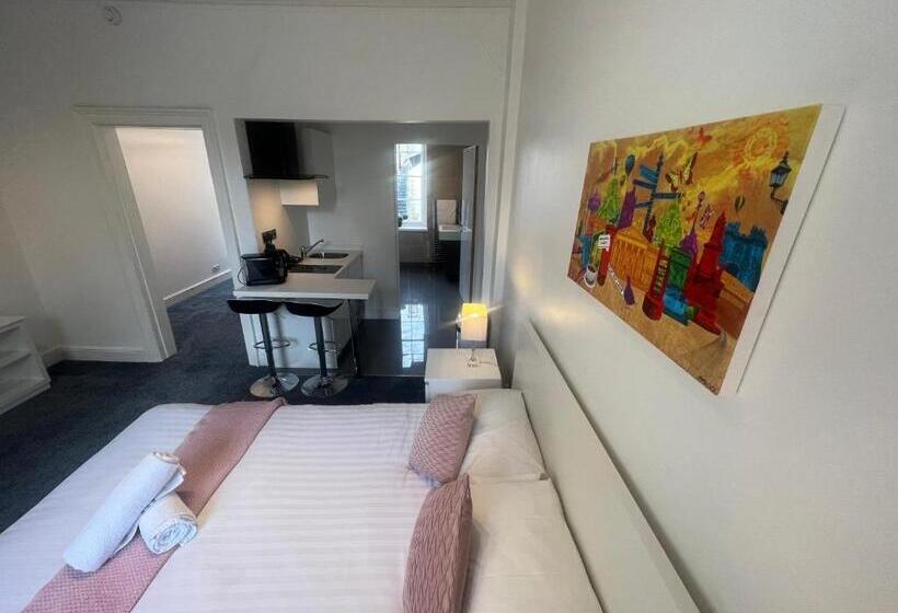 デラックススタジオ, Sun Street Apart