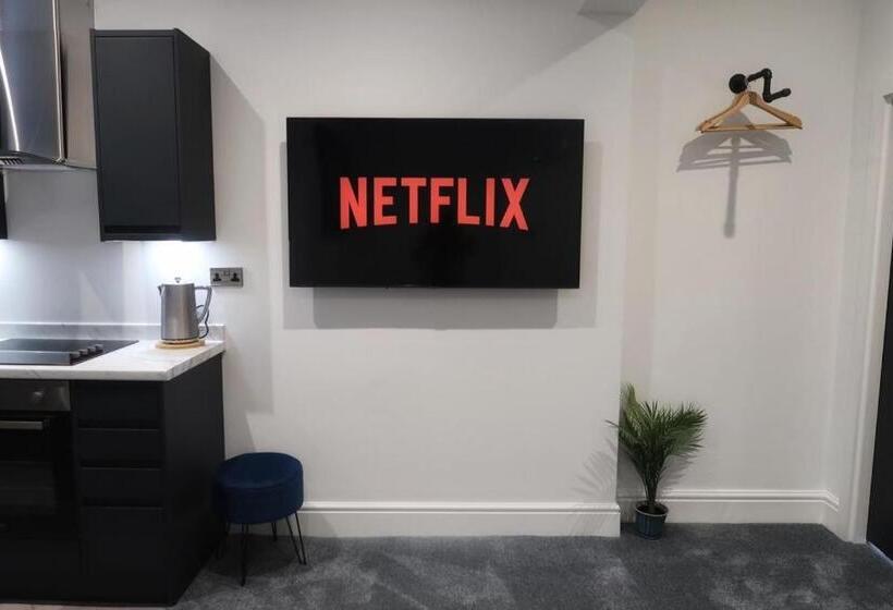 １階の１ベッドルームアパートメント, Sun Street Apart