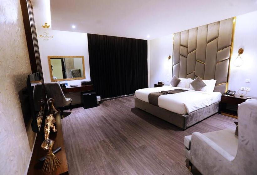 اتاق سوپریور با تخت بزرگ, The Orchard Hotel Lahore