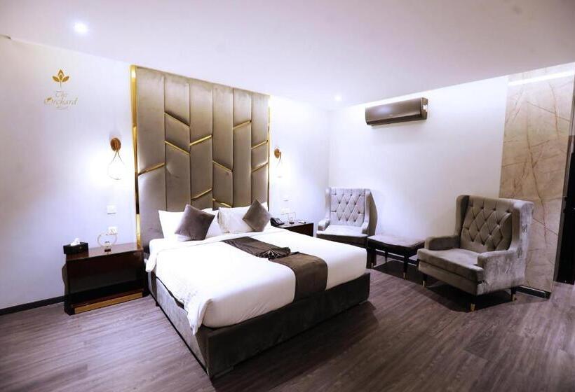 اتاق سوپریور با تخت بزرگ, The Orchard Hotel Lahore