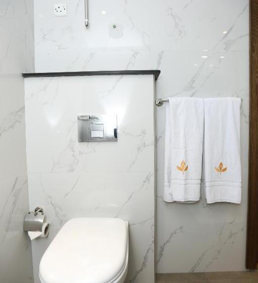 سوییت جونیور, The Orchard Hotel Lahore