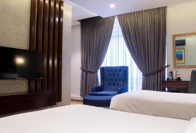 اتاق لوکس, The Orchard Hotel Lahore