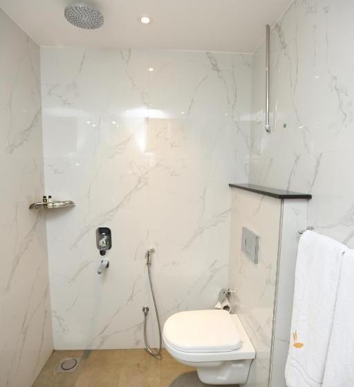 سوئیت پرزیدنت, The Orchard Hotel Lahore