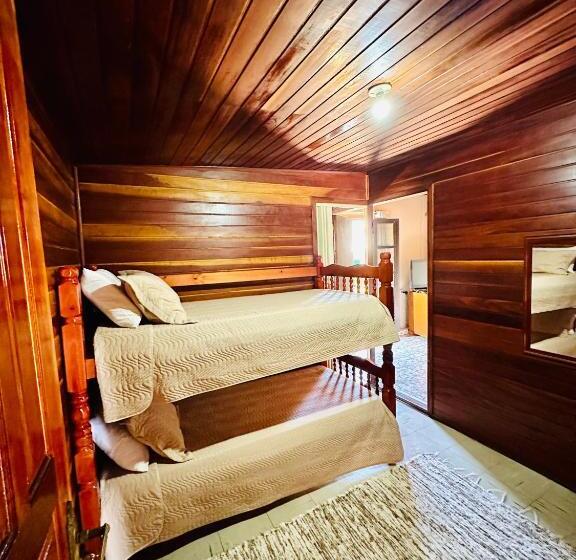 Четырехместный Номер Superior, Pousada Amanhecer Do Itaguá