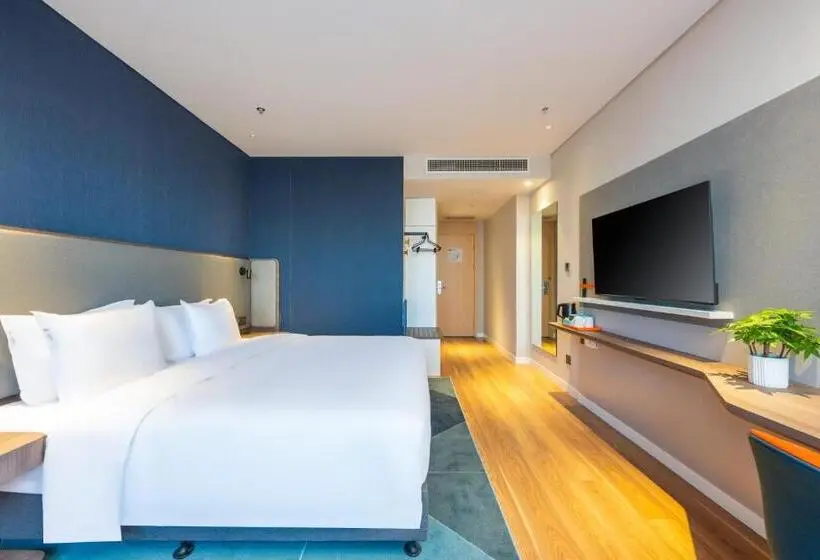 キングサイズベッドのスタンダードルーム, Holiday Inn Express Xinji City Center, An Ihg