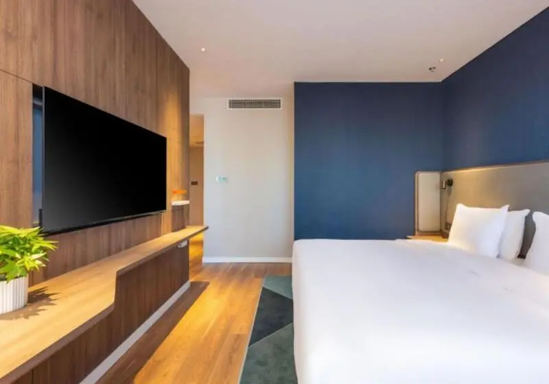 キングサイズベッドのスイートルーム, Holiday Inn Express Xinji City Center, An Ihg